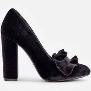 JustFAB | "Citrine" Black Pump